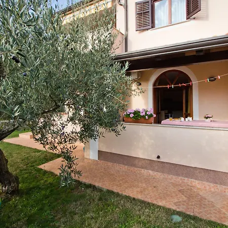 Filip & Tara Apartment