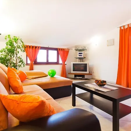 Filip & Tara Apartman Porec